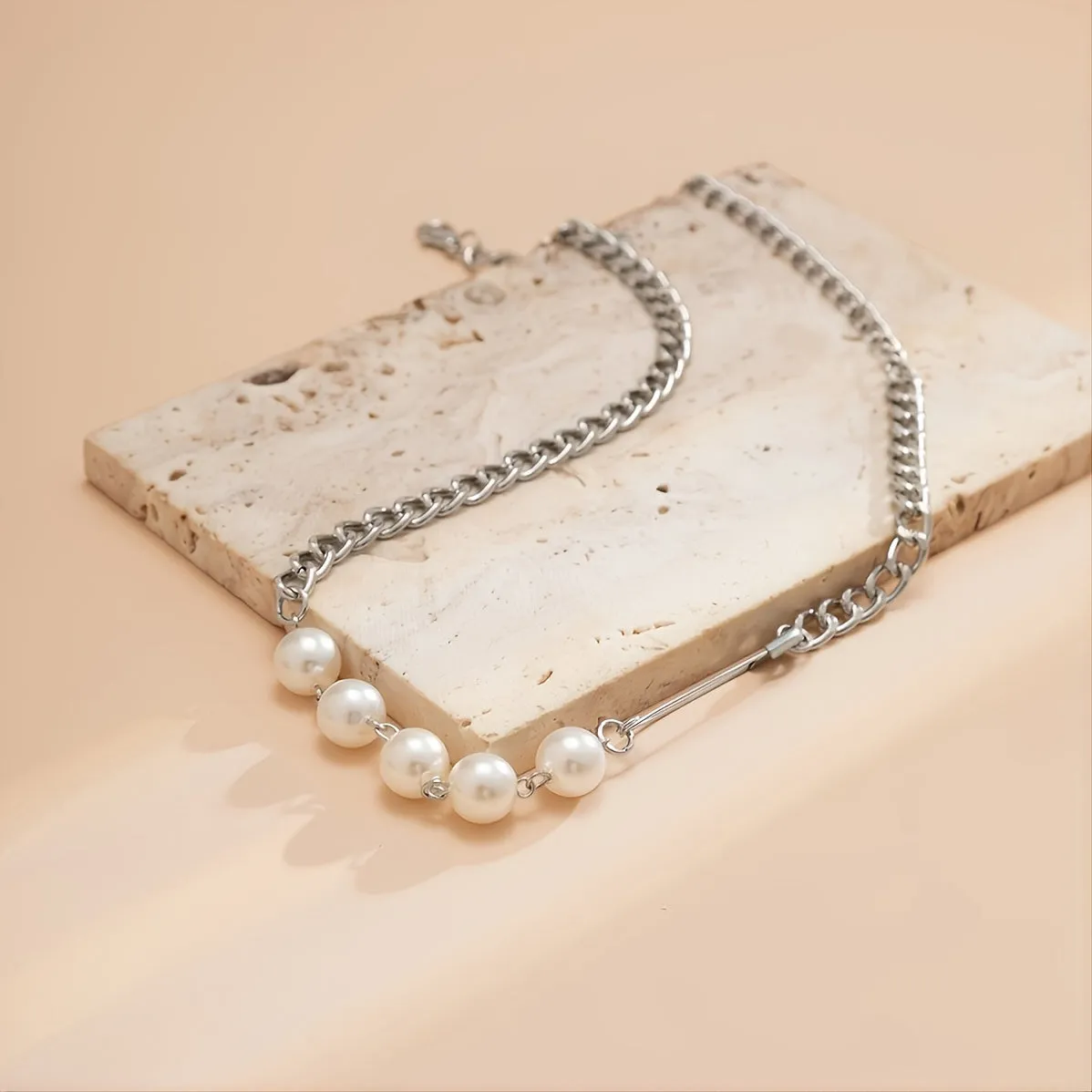 1pc Fashion Pearl Deformed Knot Decor Hollow Out Chain Necklace