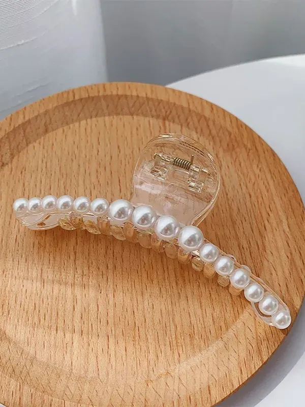 27 Pearl Hair Clip