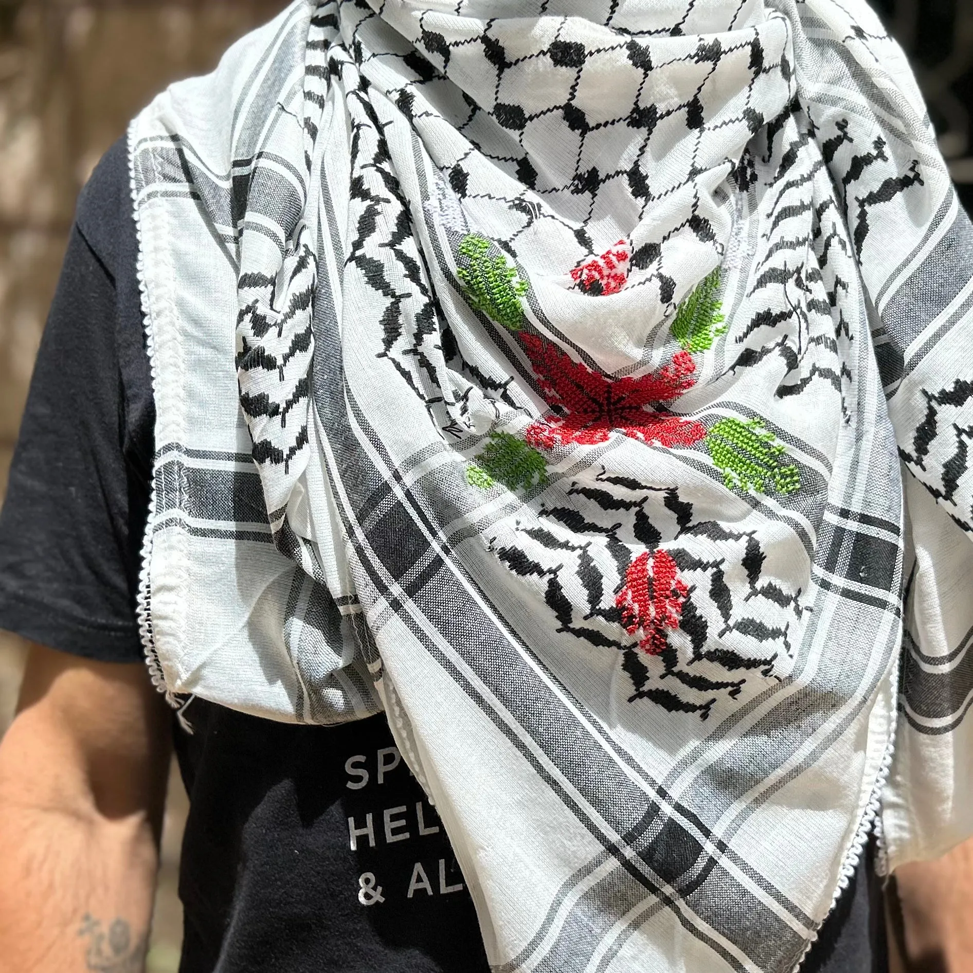 Arafat Keffiyeh with Palestinian Tatreez from Hebron | Seru on Traditional