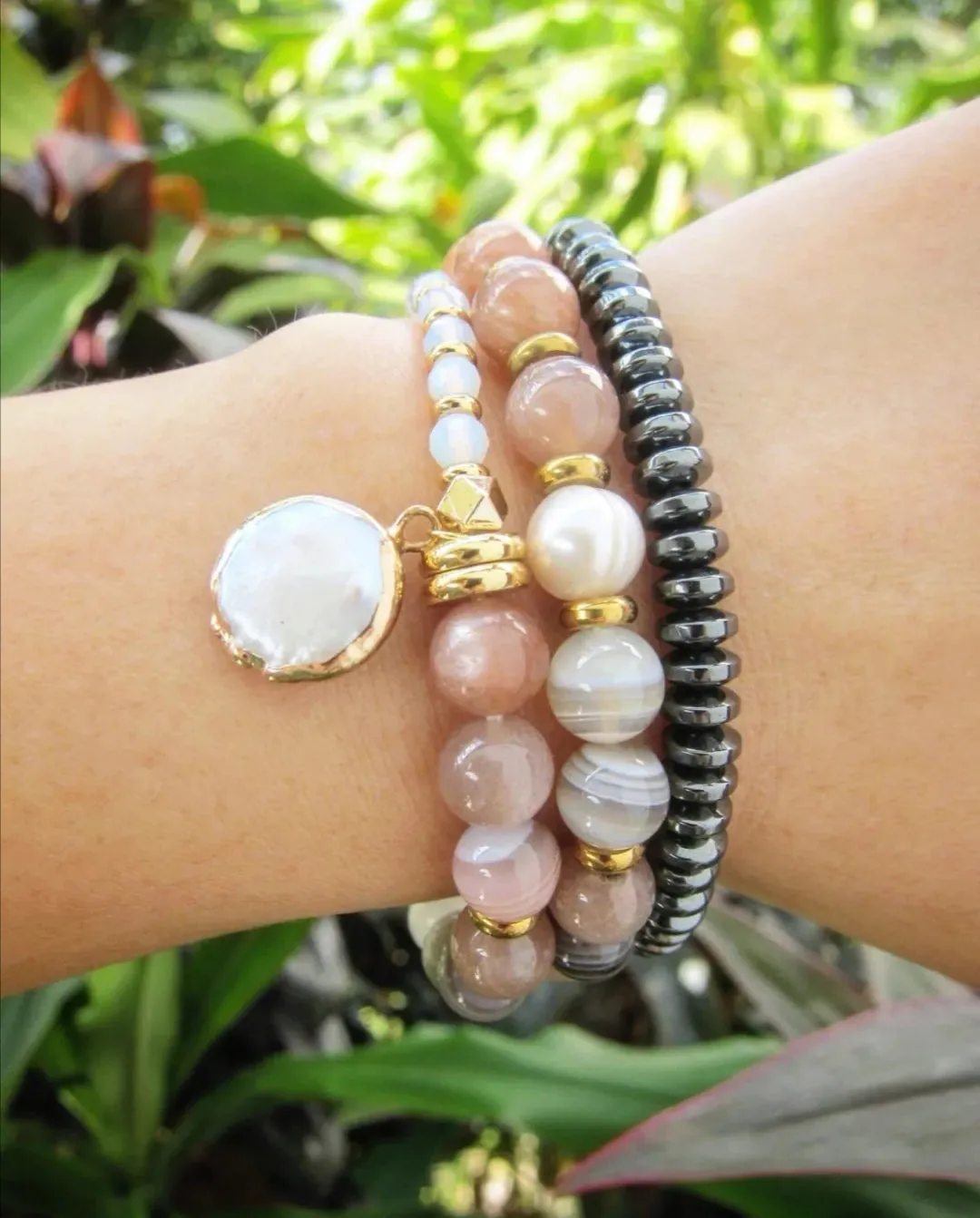 Baroque Pearl, Botswana Lace Agate, Sunstone, Moonstone Mala Bracelet in 27 Beads