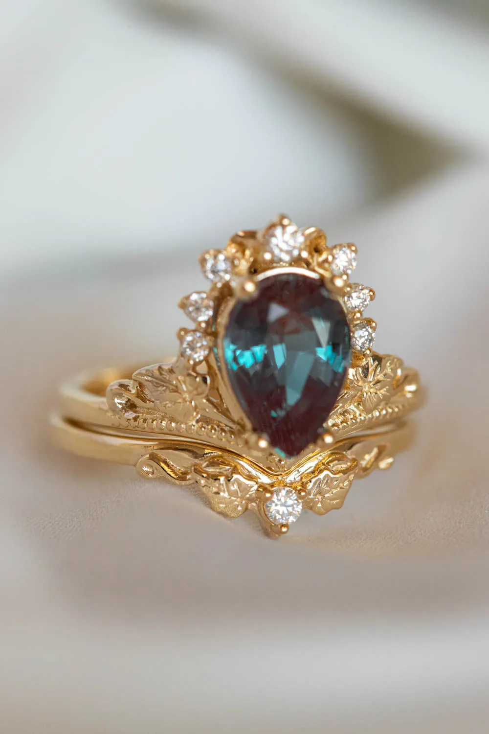 Big pear alexandrite engagement ring set, diamond crown bridal ring set / Ariadne