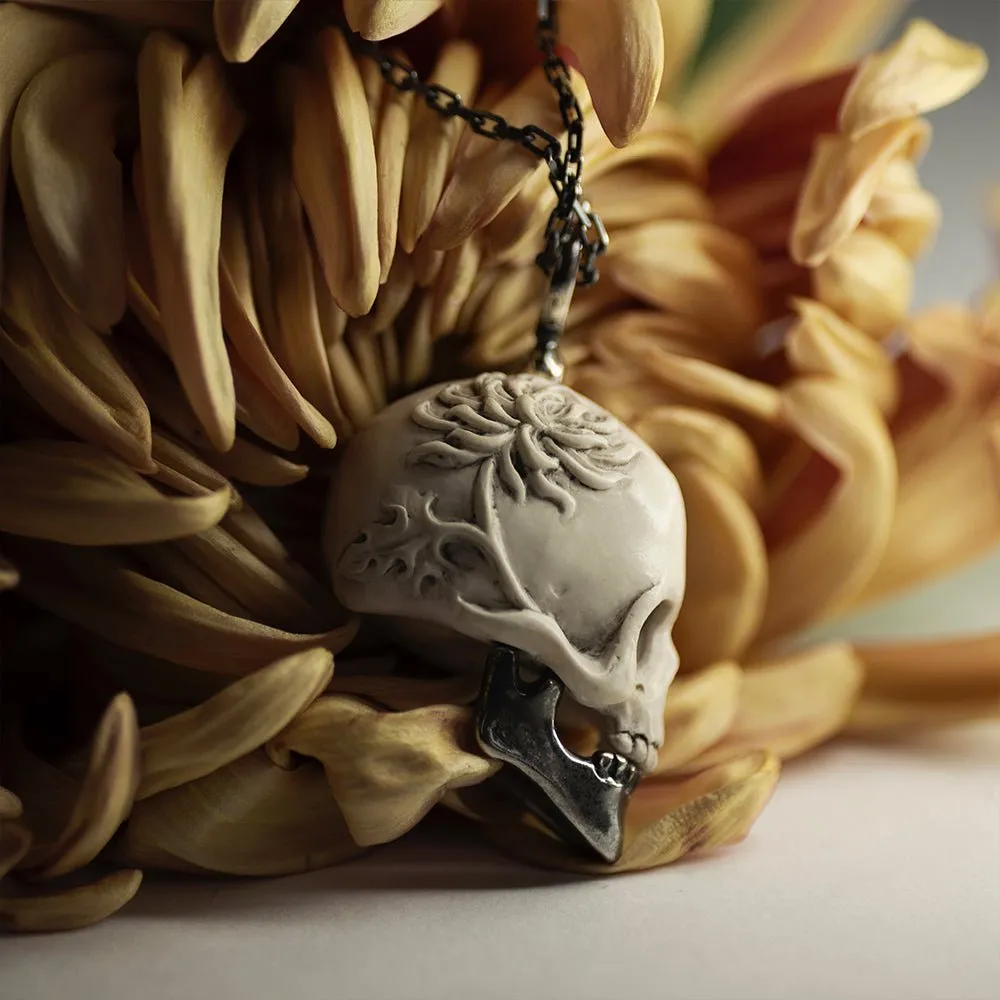 Chrysanthemum Skull pendant