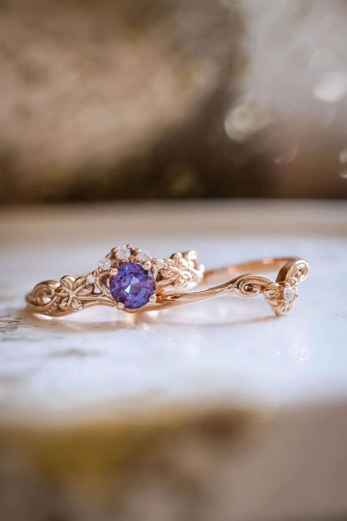 Colour changing alexandrite ring, elvish engagement ring / Horta