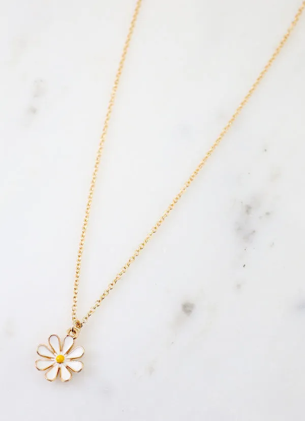 Dainty Daisy Necklace