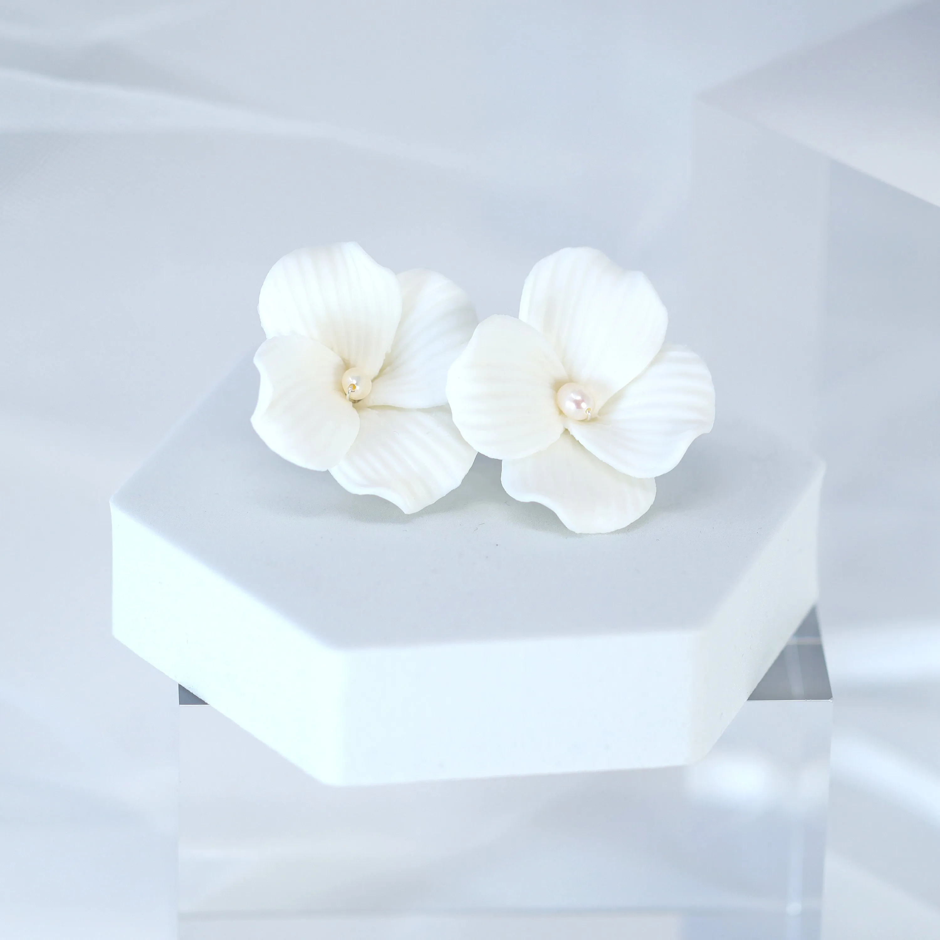 Freshwater Natural Pearl Dainty Couple Of Porcelain White Flower Blossom Bridal Hair Clip, Bridesmaid Gift, Wedding Hair Accessory.