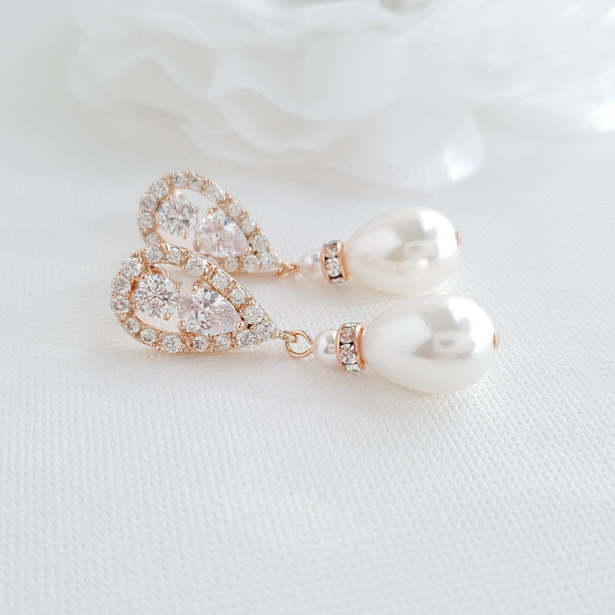 Gold Pearl Earrings-Cera