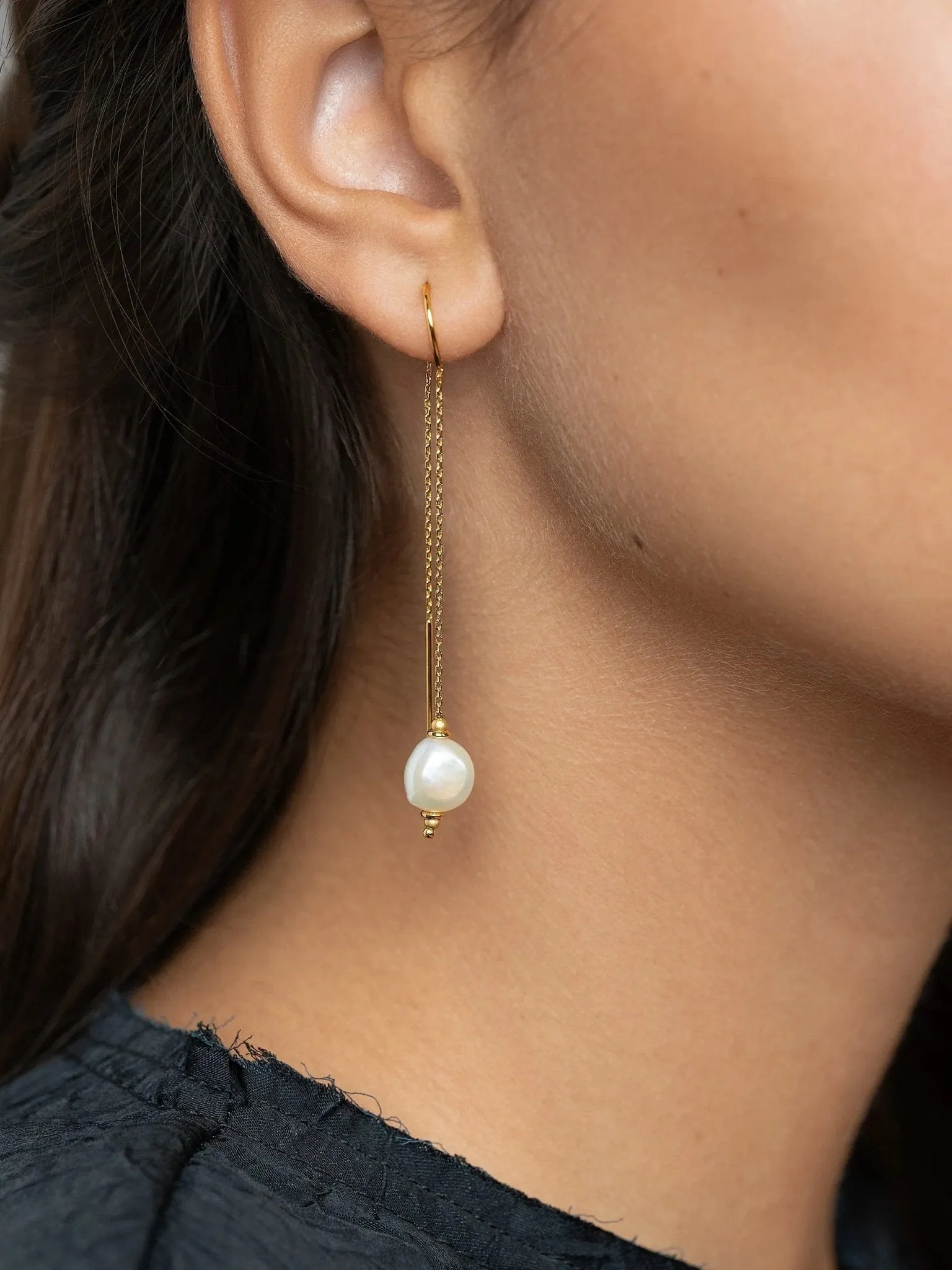 Hunita Pearl Threaders Earrings