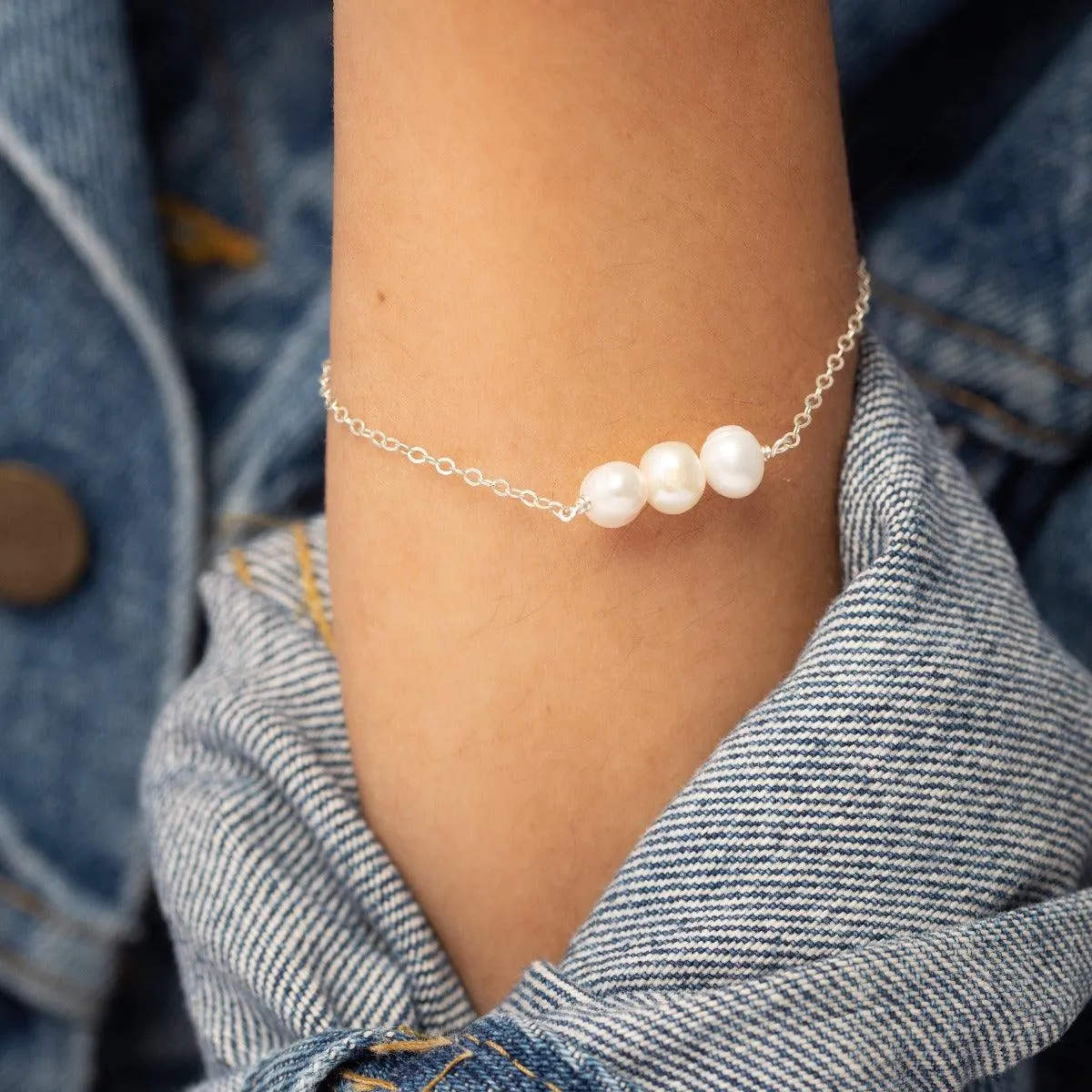 Leeda Pearl Bracelet in Silver