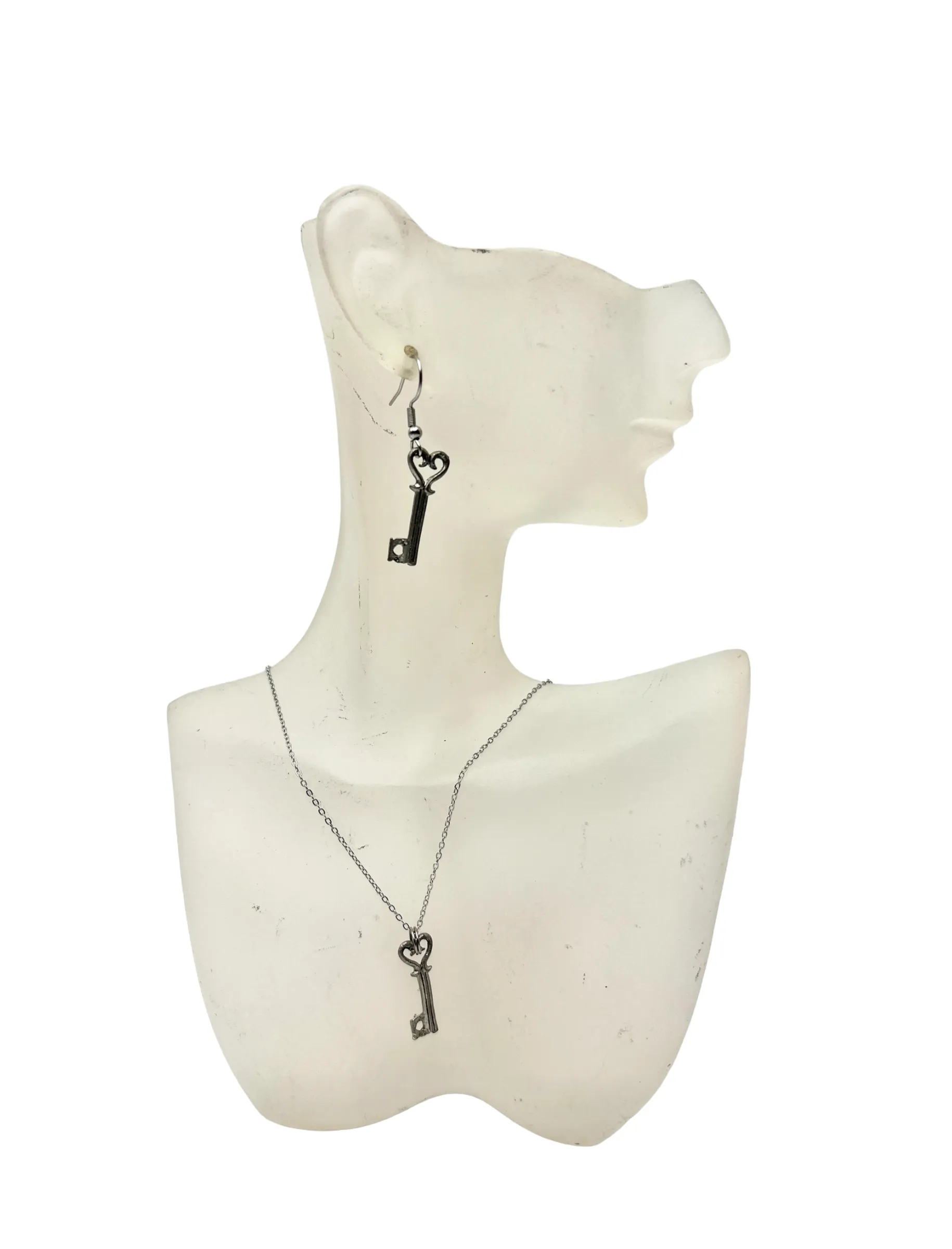 Pewter Victorian Key Necklace and Earring Set: A Charming and Thoughtful Gift for the Special Someone in Your Life