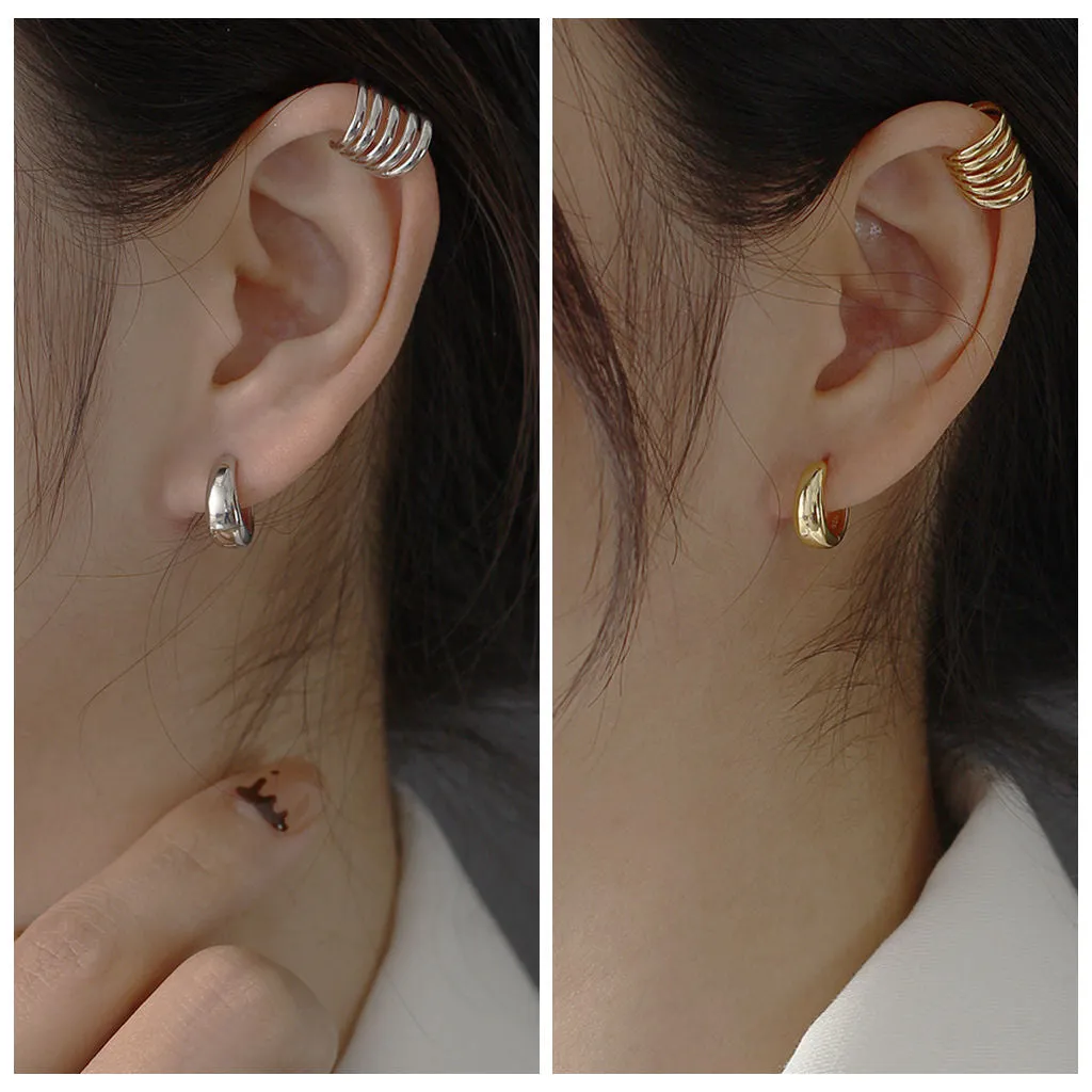 Plain Tapered Huggie Hoop Earrings - Gold