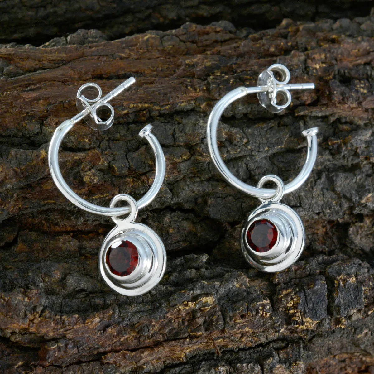 Riyo Arresting 925 Sterling Silver Earring For Lady Garnet Earring Bezel Setting Red Earring Stud Earring