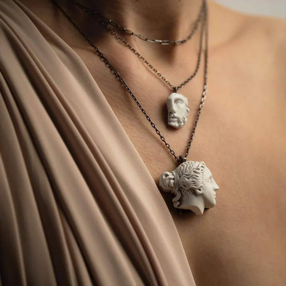 Venus pendant